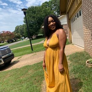 Meet your Posher, Mia